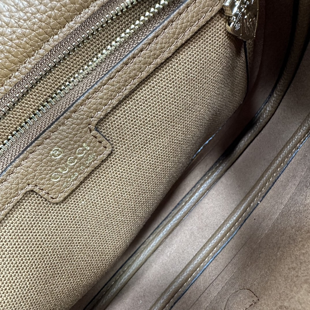 Gucci Hobo Bags